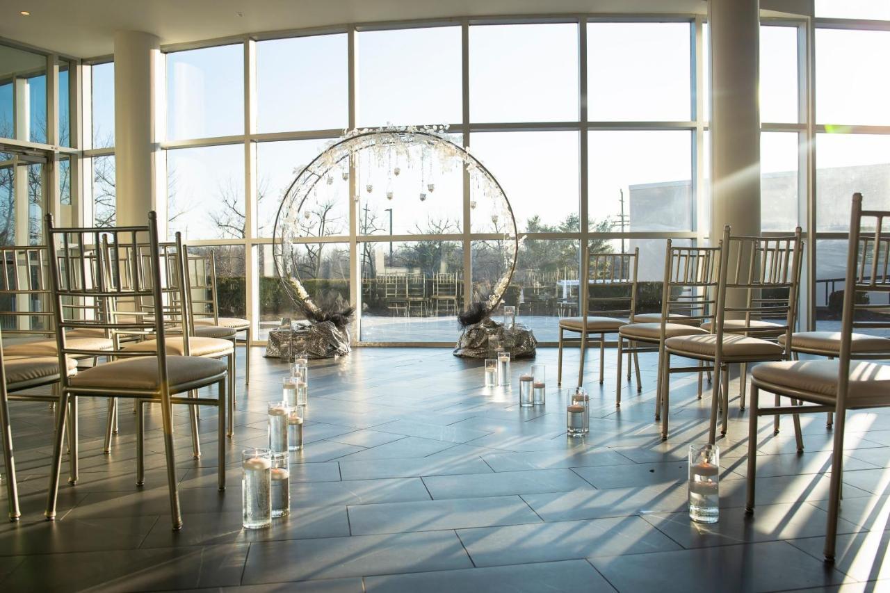 Sheraton Eatontown Hotel Экстерьер фото
