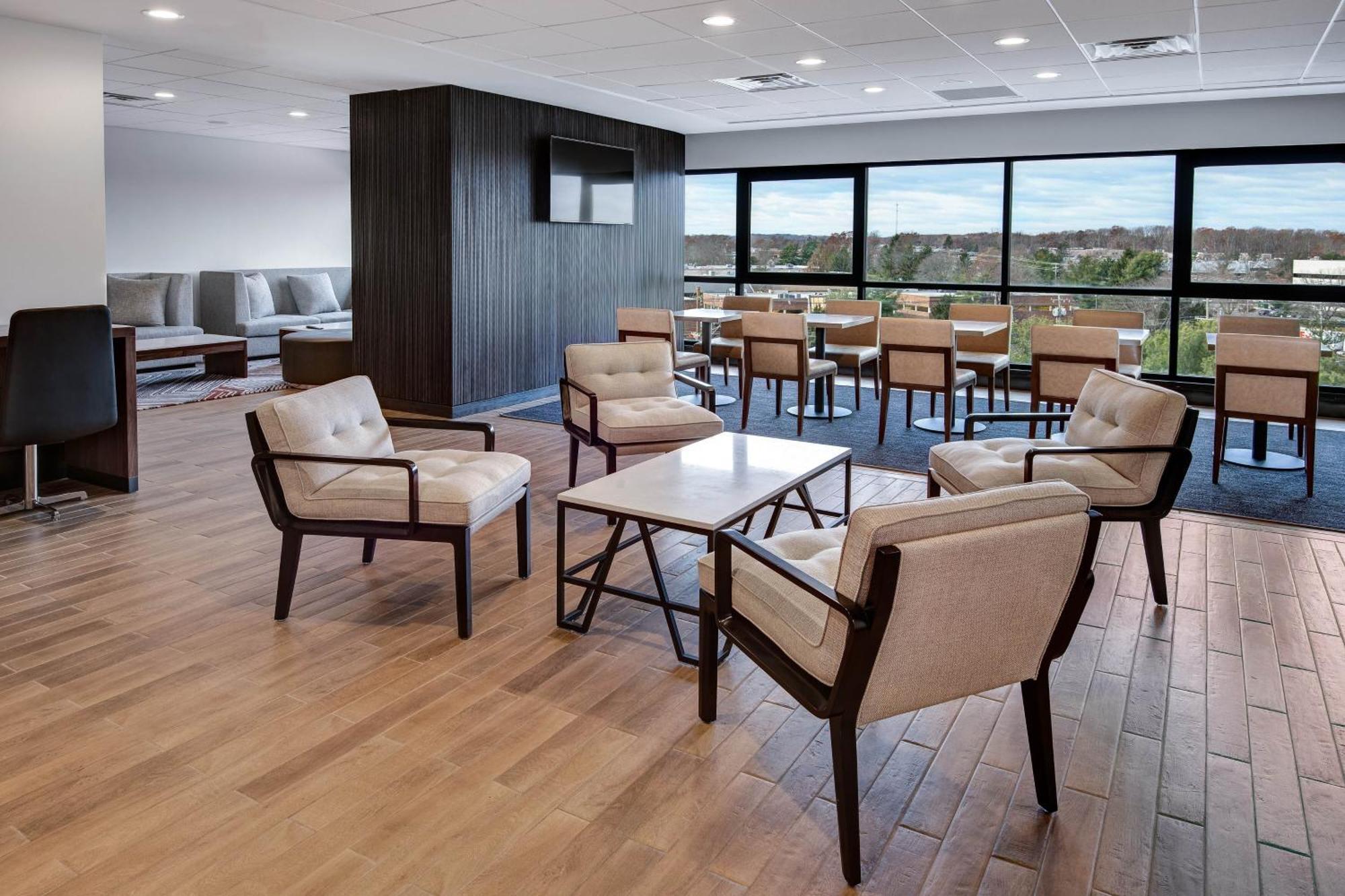 Sheraton Eatontown Hotel Экстерьер фото
