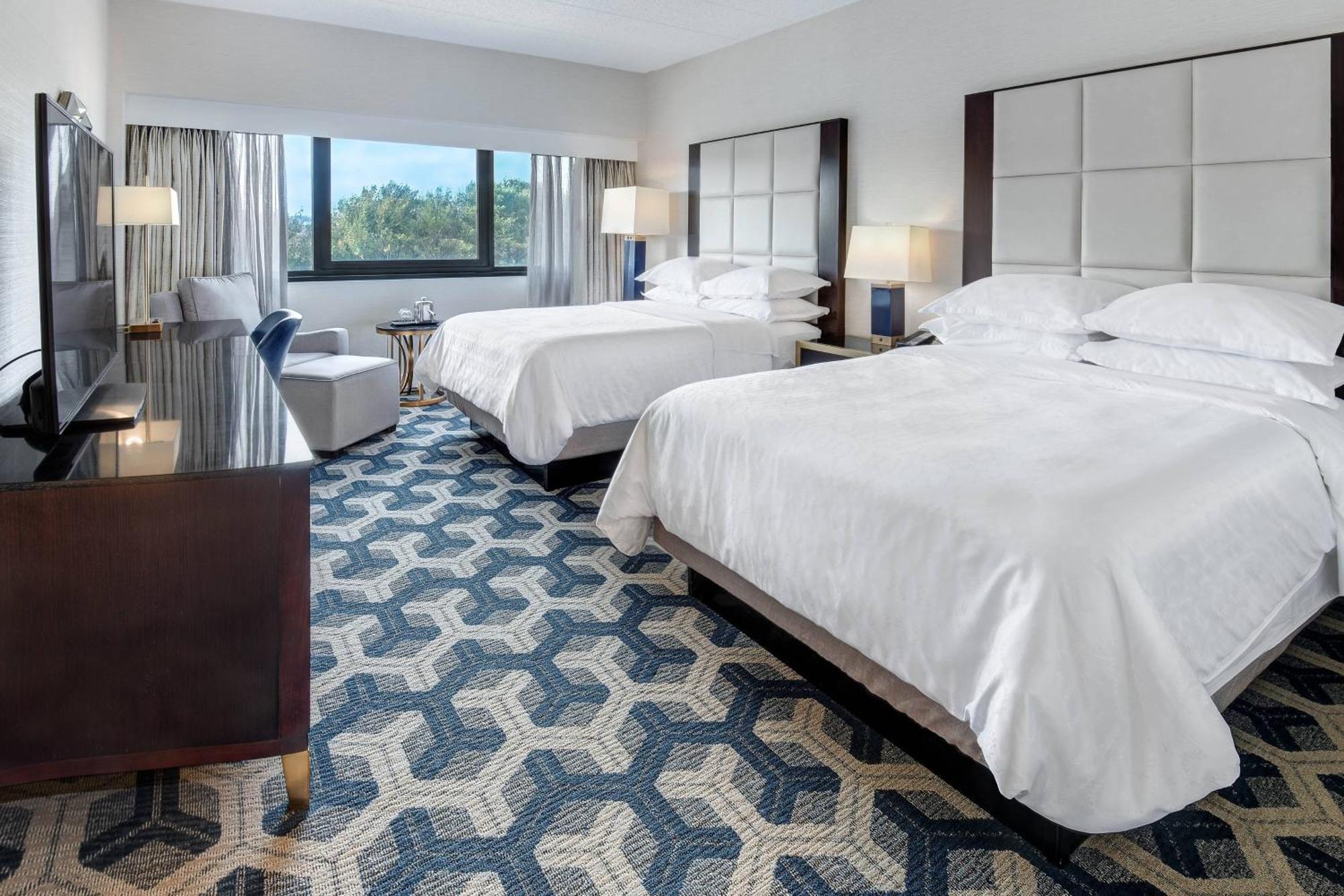 Sheraton Eatontown Hotel Экстерьер фото