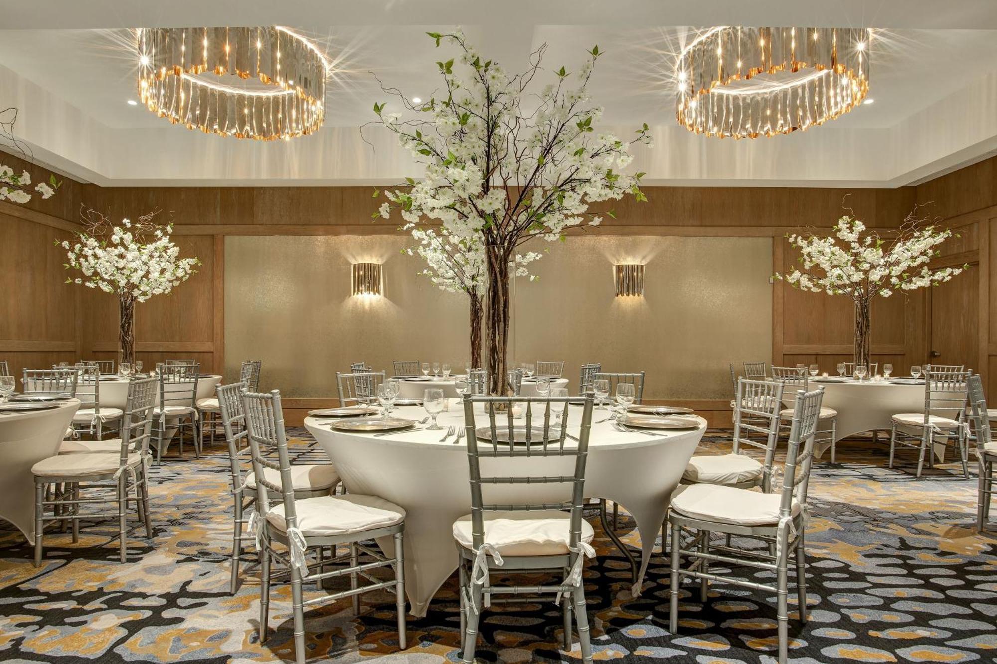 Sheraton Eatontown Hotel Экстерьер фото