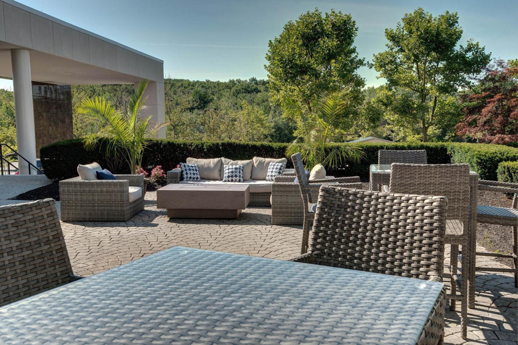 Sheraton Eatontown Hotel Экстерьер фото